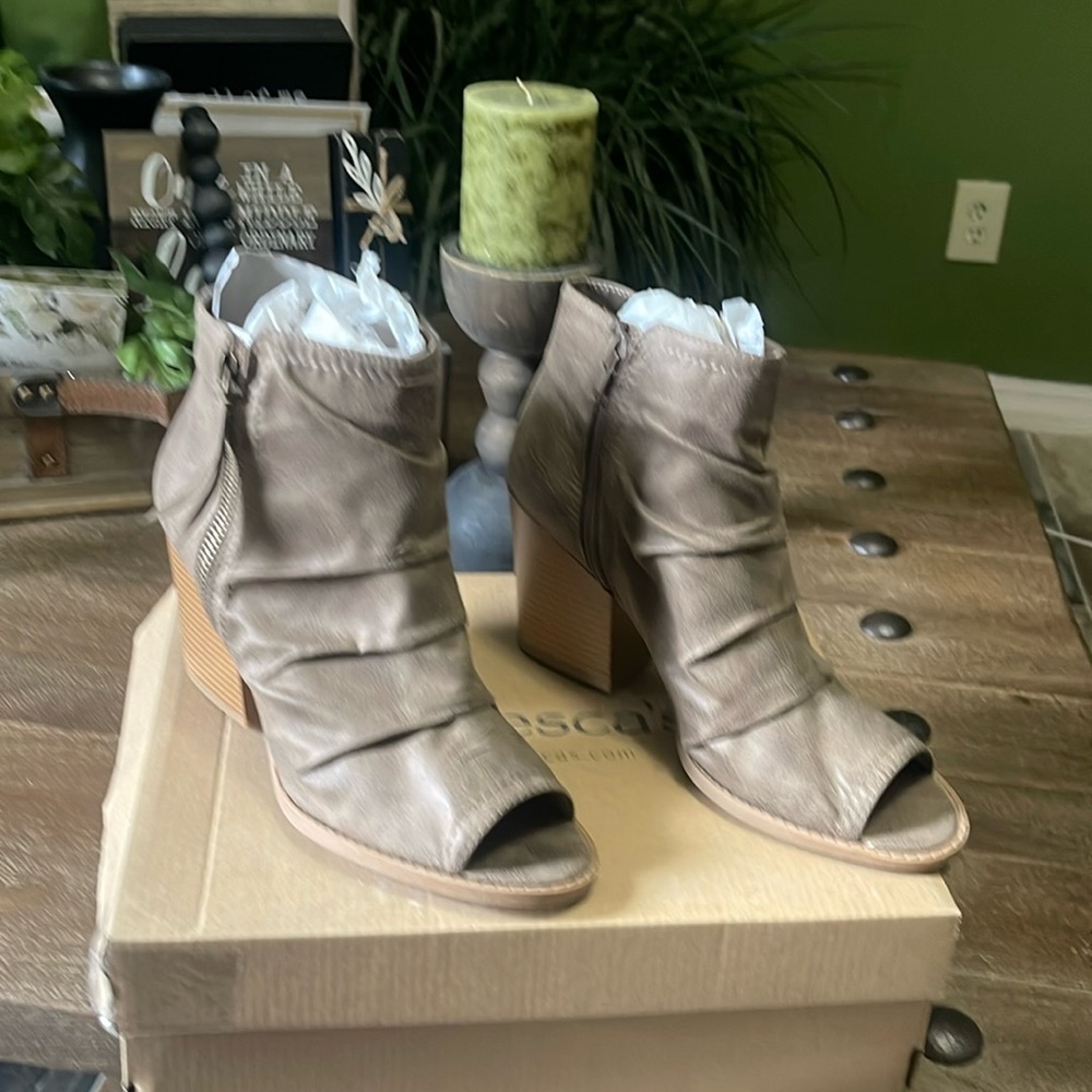 Francesca’s collection